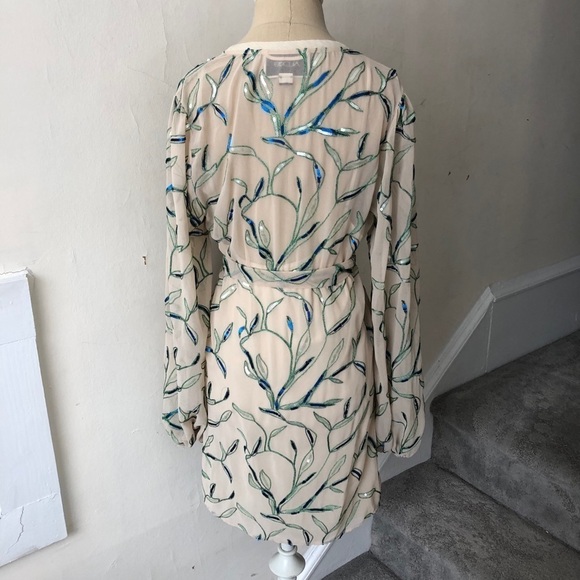 Alexis Amaia Floral Sequin Embroidered Mini Dress - Picture 3 of 8